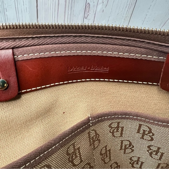 Dooney & Bourke Vintage Classic Logo Shoulder Bag Signature DB - Picture 13 of 15